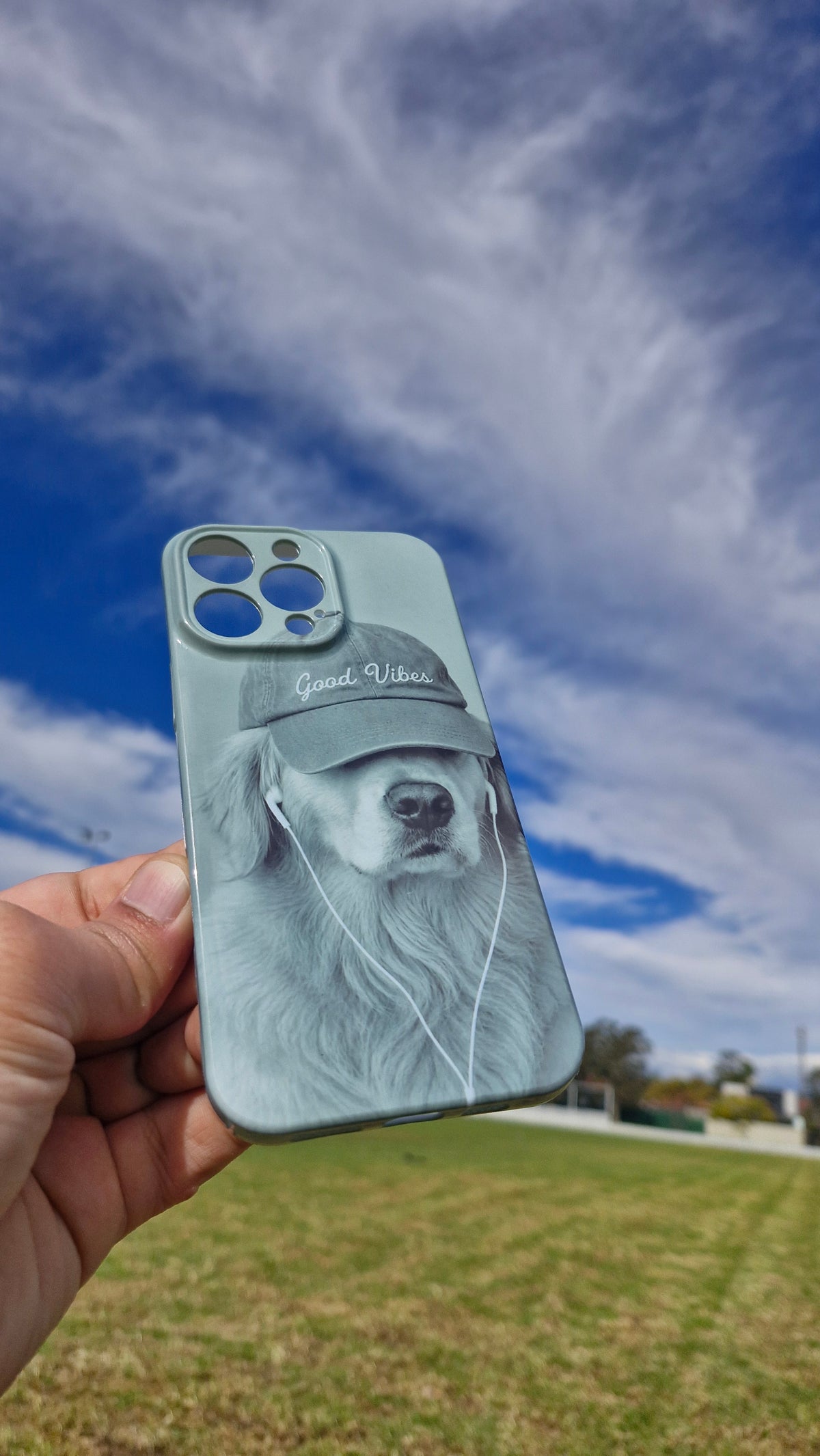 Good Vibes Dog Phone Case – Black & White Golden Retriever
