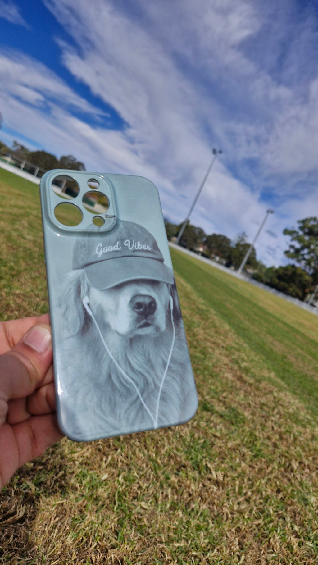 Good Vibes Dog Phone Case – Black & White Golden Retriever