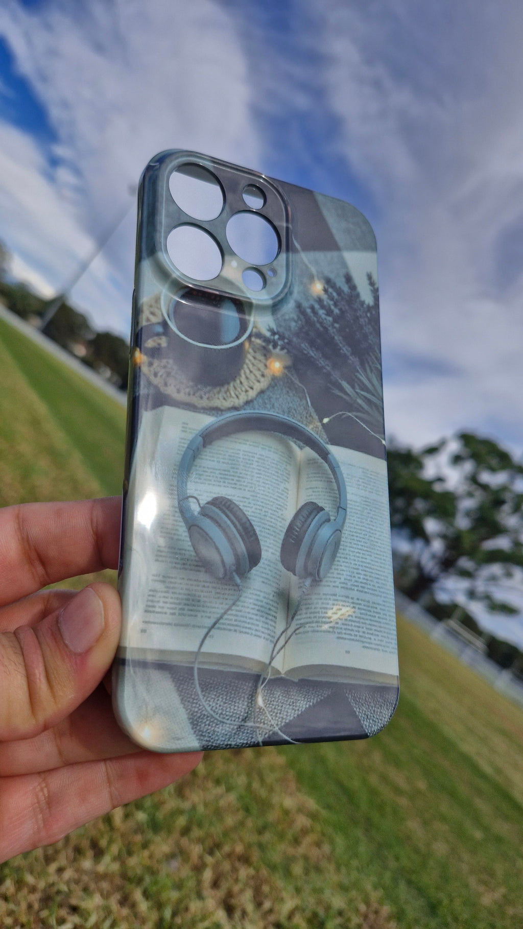 Lavender & Books Phone Case – Aesthetic Headphones