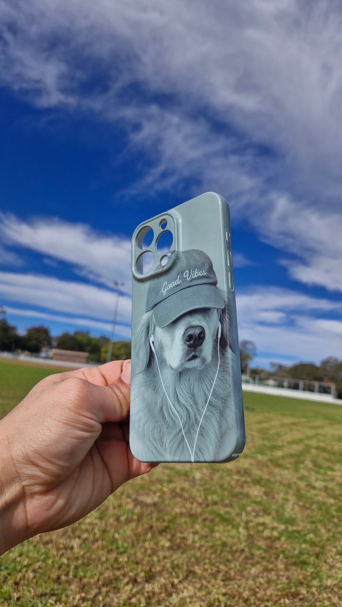 Good Vibes Dog Phone Case – Black & White Golden Retriever